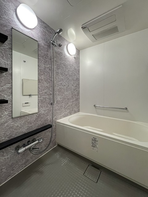 バス・シャワールーム　※写真は同タイプ住戸です。