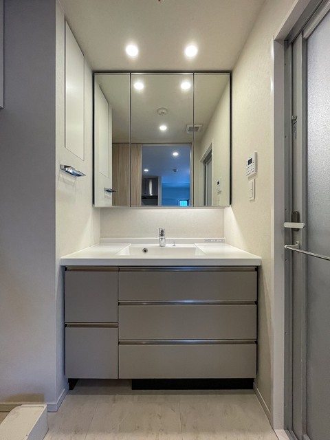 洗面設備　※写真は同タイプ住戸です。