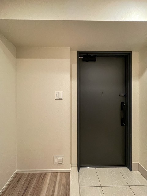 玄関　※写真は同タイプ住戸です。