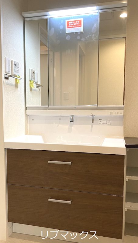 洗面設備　同施工会社同仕様の参考写真