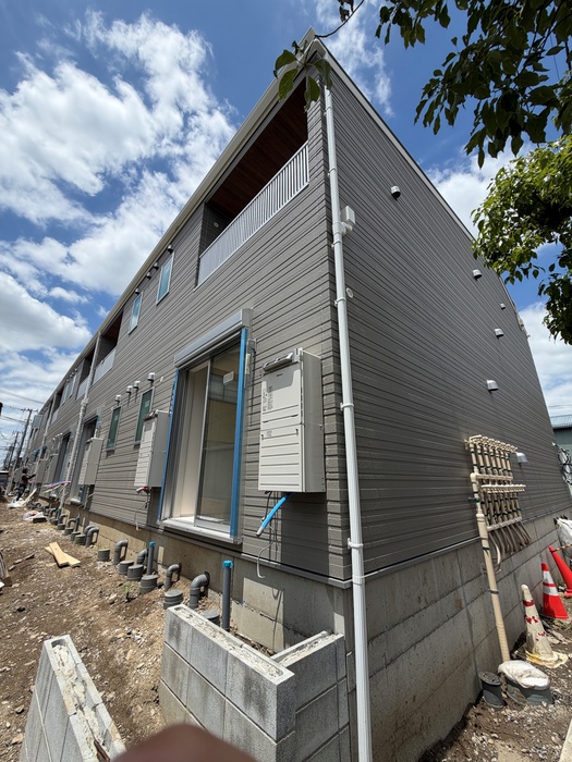 建物外観　建築中