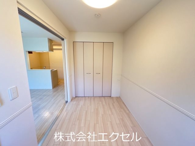 その他部屋・スペース　クローゼット完備の4.2畳の居室♪
