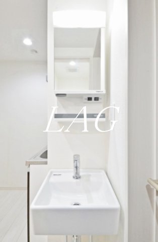 洗面設備　独立洗面台です。