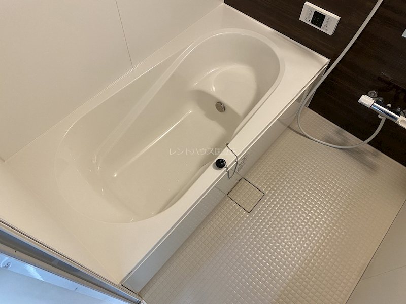 バス・シャワールーム　同物件別部屋参考写真です