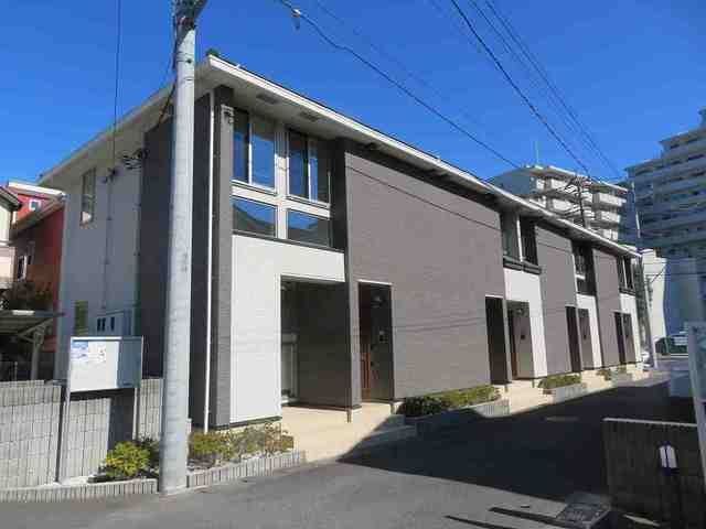 建物外観　★駅近でも静かな立地です★