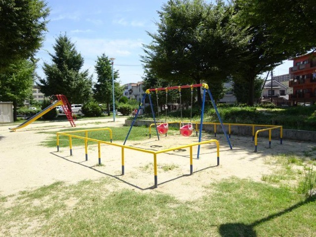 公園　豊里中央公園（公園）まで400m