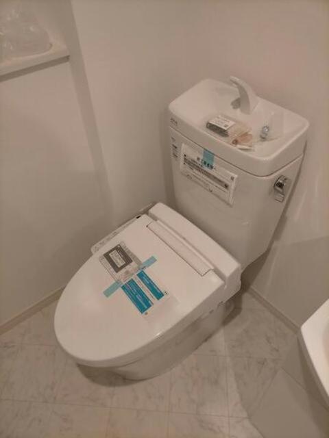 トイレ　シャワートイレ