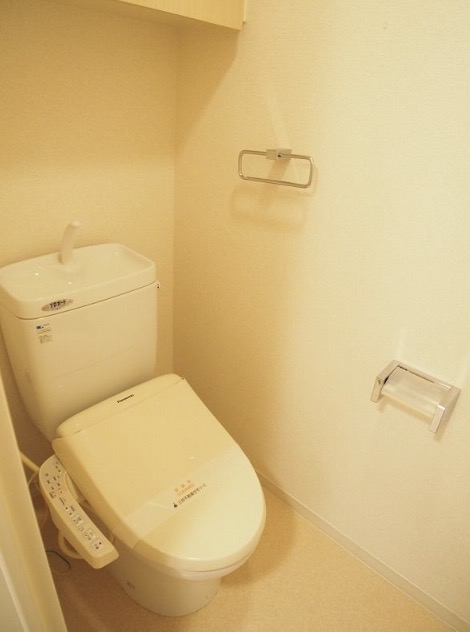 トイレ　※別部屋の参考写真です。