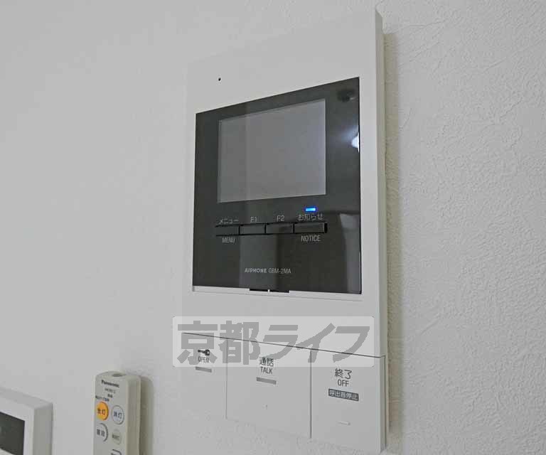 セキュリティ　モニター付きインターホンです。