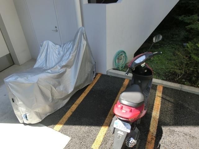 その他　バイク置場