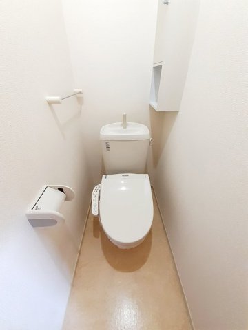 トイレ　トイレもきれいです