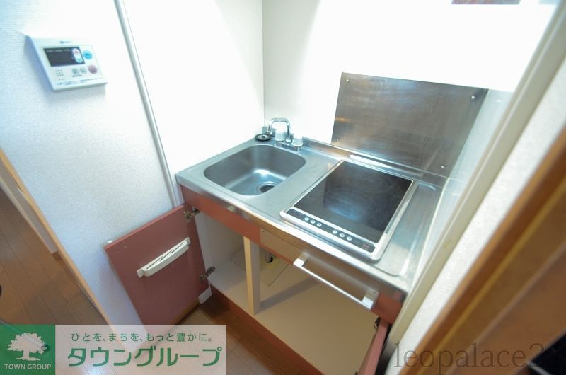 キッチン　※同型タイプ施工例　現況優先