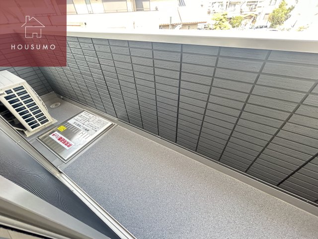 バルコニー　お洗濯にも便利なバルコニー付き