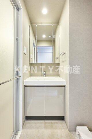 洗面設備　広い洗面スペース