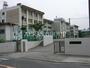 中学校　川崎市立犬蔵中学校（中学校）まで896m