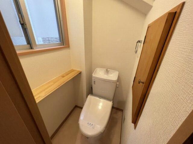 トイレ　?