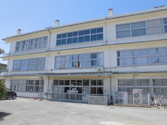 図書館　八千代市立大和田図書館（図書館）まで945m