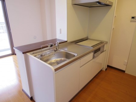キッチン　グリル付きのIHコンロ