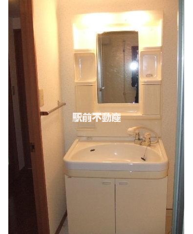 洗面設備　写真は別部屋