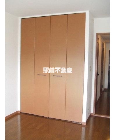収納　写真は別部屋