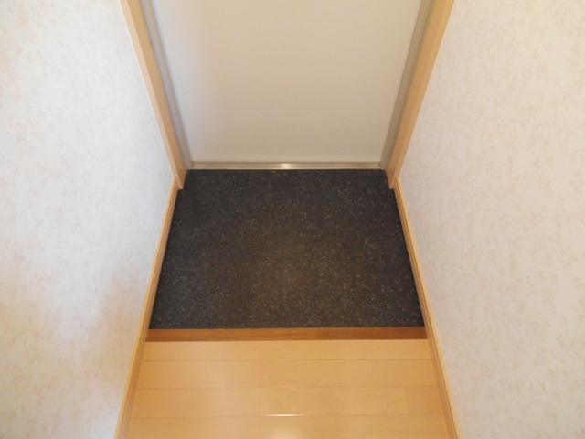 玄関　玄関はご覧の広さです！