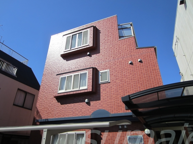 建物外観　タイル貼りのキレイな外観です♪