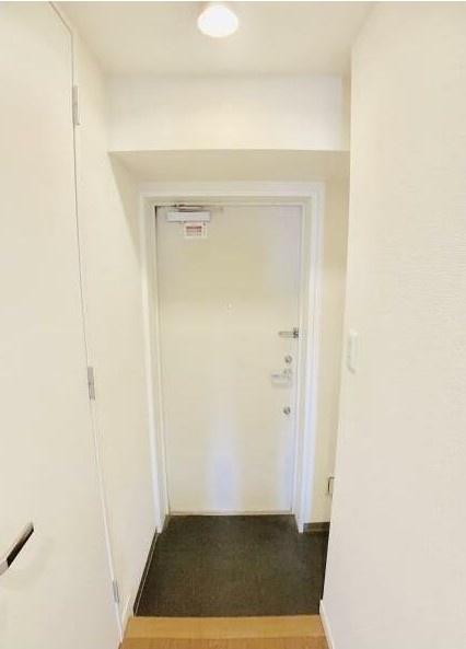 玄関　※参考写真