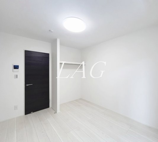 居室・リビング　洋室のお部屋です。（同一仕様）