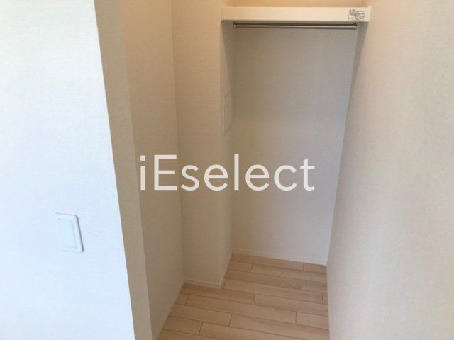 収納　洋服もかけられるクローゼット！