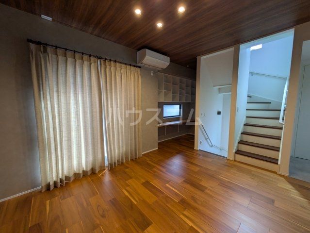 市川2丁目貸家のその他写真