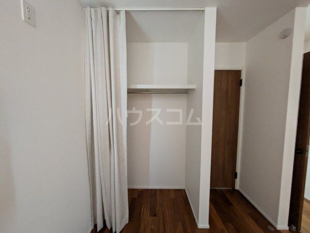 市川2丁目貸家の内装写真