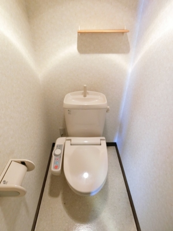 トイレ　図面と現状に相違がある場合には現状を優先