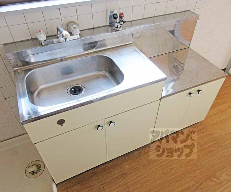 キッチン　使いやすい大きさです・