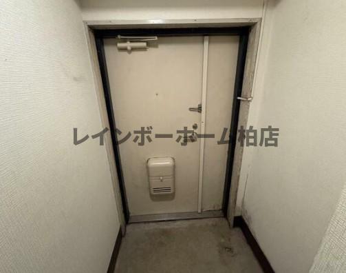 玄関　落ち着いた玄関です