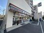 コンビニ　セブンイレブン 荒川３丁目店（コンビニ）まで673m