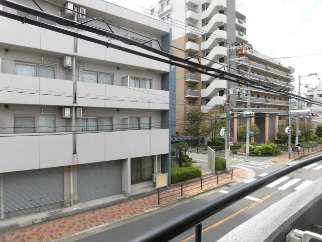 庭　緑も見えますね
