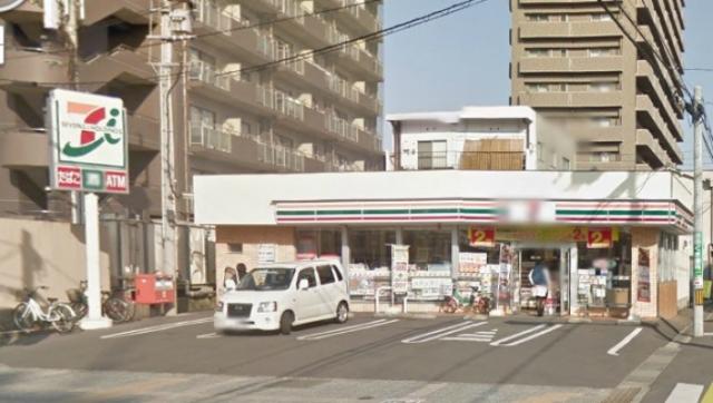 コンビニ　セブンイレブン高松ＪＲ栗林駅前（コンビニ）まで145m