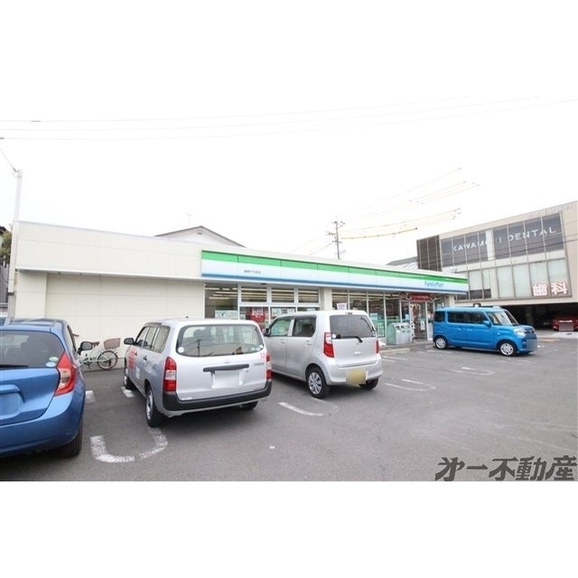 コンビニ　ファミリーマート静岡千代田店（コンビニ）まで290m