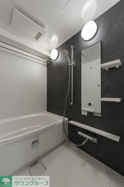 バス・シャワールーム　※写真は同タイプ住戸です。