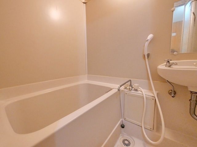 バス・シャワールーム　★お部屋探しはタウンハウジング稲田堤店まで★
