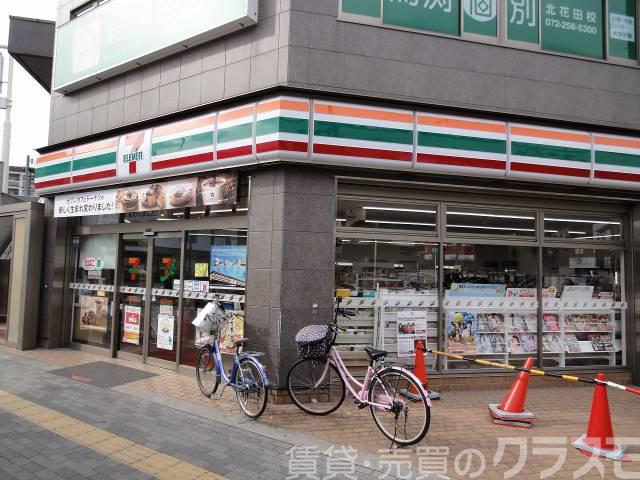 コンビニ　セブンイレブン堺北花田店（コンビニ）まで566m