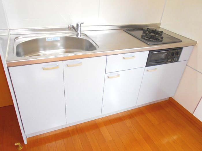 キッチン　同物件別部屋参考写真です