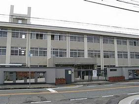 中学校　飾磨西中学校（中学校）まで1572m