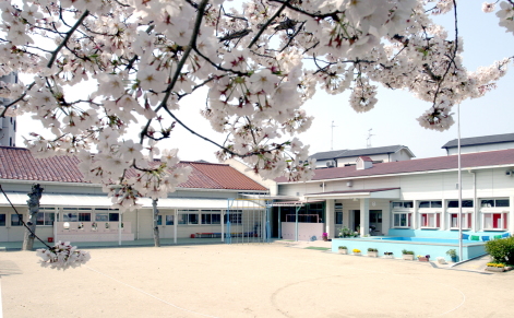 幼稚園・保育園　若江幼稚園（幼稚園・保育園）まで693m