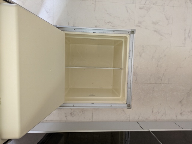 収納　床下収納