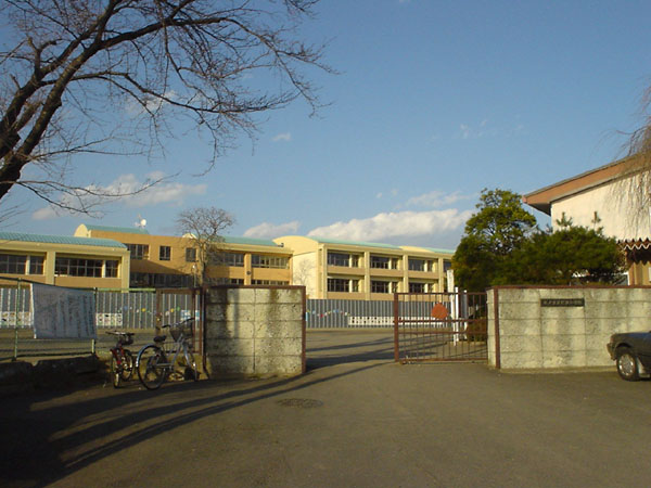 小学校　新荘小（小学校）まで110m