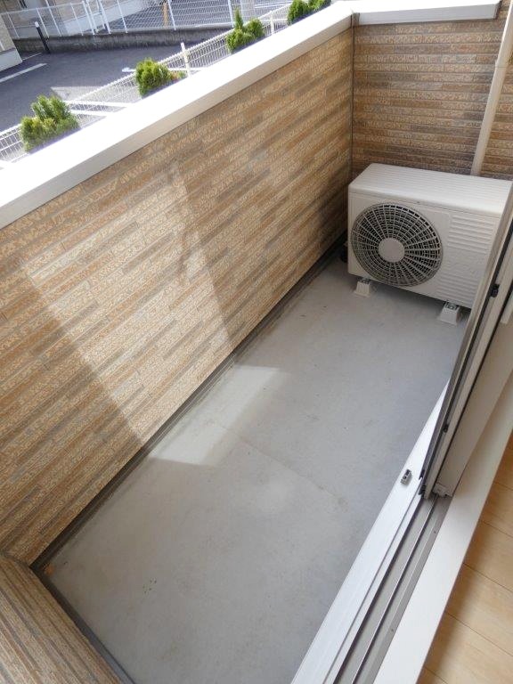 バルコニー　図面と現状に相違がある場合には現状を優先