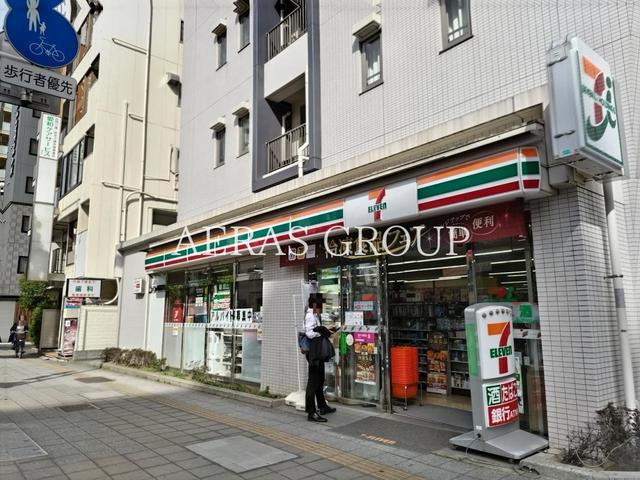 コンビニ　セブン-イレブン 台東柳橋２丁目店（コンビニ）まで136m