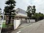小学校　川崎市立梶ケ谷小学校（小学校）まで303m