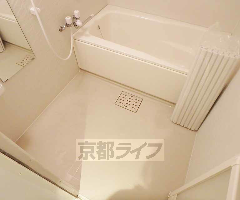 バス・シャワールーム　リラックスできるバスルーム